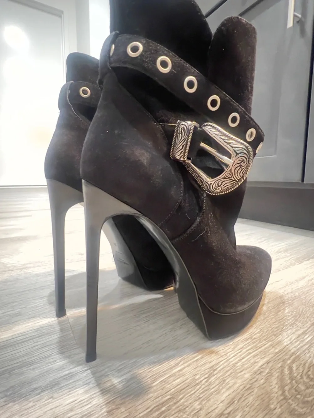 Saint Laurent Black Suede Stiletto Pumps for the Sexy CowGallz 🔥💯 - Picture 2 of 12